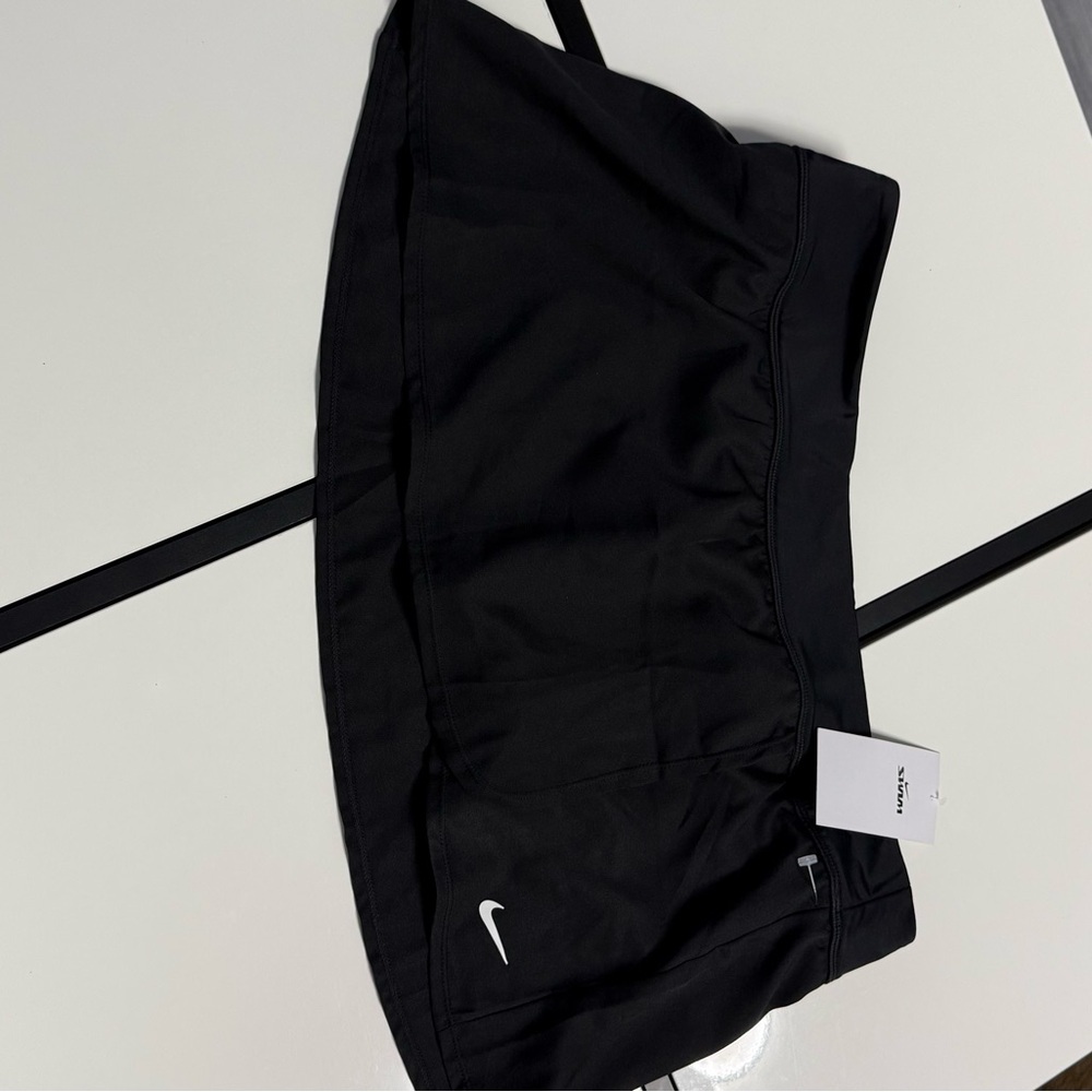 Nike Women's Black Athletic Shorts - Picture 9 of 9